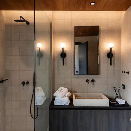 Avento Luxury 3*