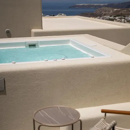 Aparthotel Avento Luxury 3*