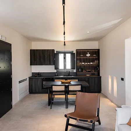 Avento Luxury Santorini Island