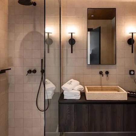 Avento Luxury 3*