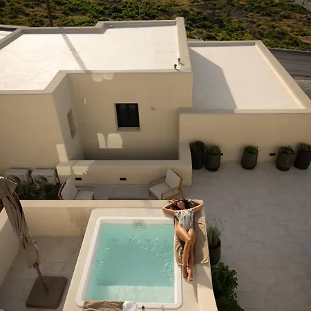 Avento Luxury 3* Santorini Island