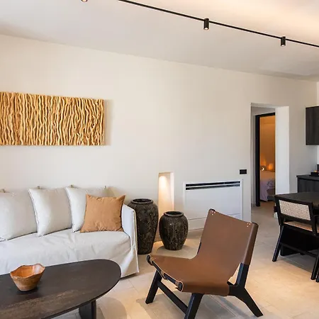 Aparthotel Avento Luxury Santorini Island