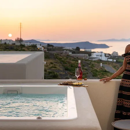 Avento Luxury Aparthotel Santorini Island
