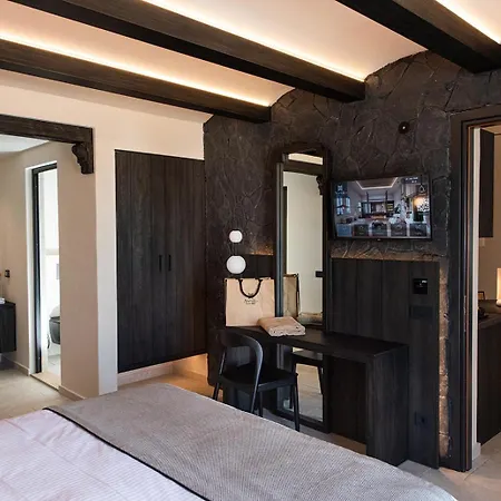 Avento Luxury Santorini Island