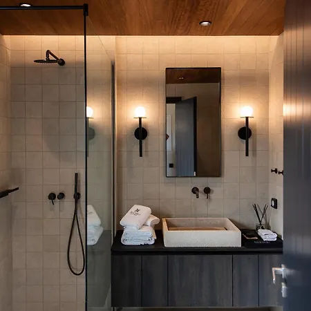 Avento Luxury 3*