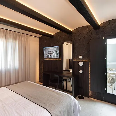 Aparthotel Avento Luxury 3*