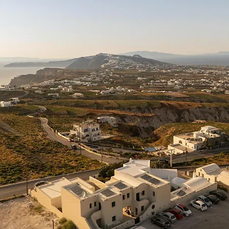 Avento Luxury Aparthotel Santorini Island